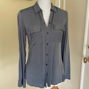 Express the city shirt size XS